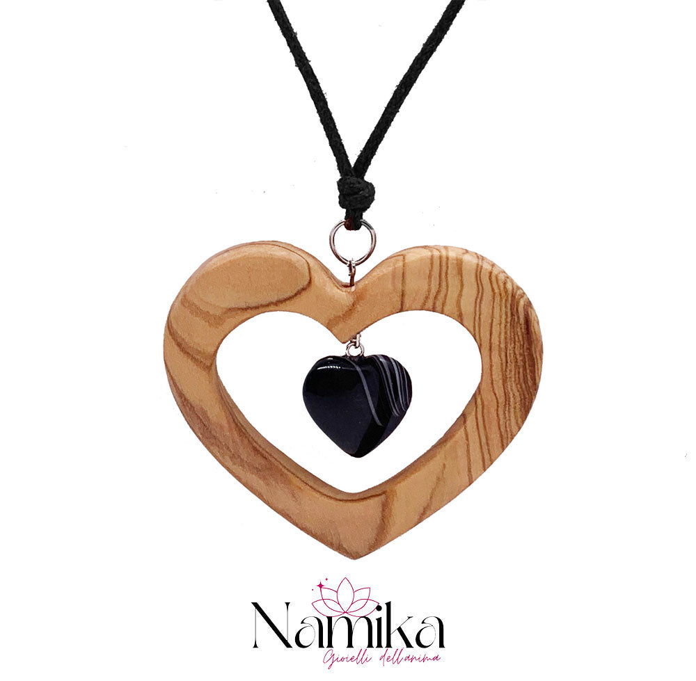 Collana HEART in legno di ulivo e cuore di agata NAMIKA