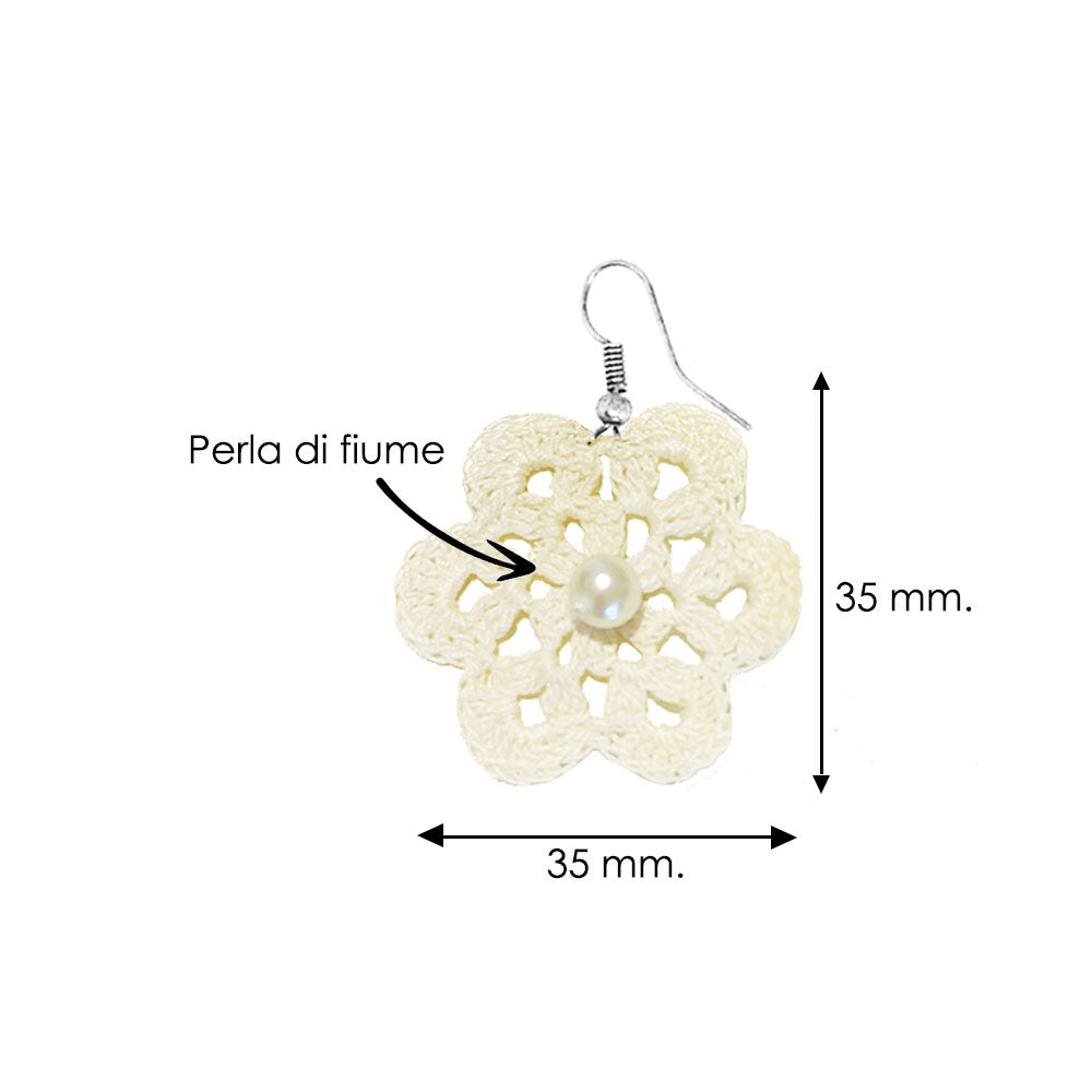 Orecchini all'Uncinetto a Fiore con perla di fiume | Fatti a Mano NAMIKA
